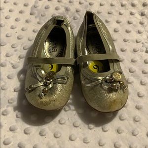 *Authentic* Micheal Kors flats